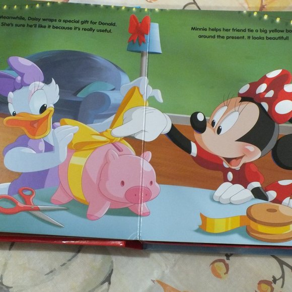 2021 Disney Mickey's Christmas My Busy Book Board book - Picture 3 of 7